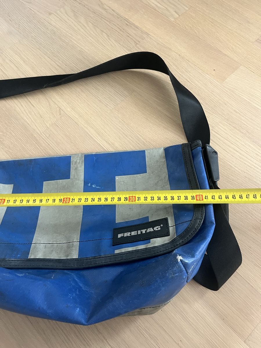 Freitag Borse: Freitag Tasche Blau-Weiss Gross – Usato da Meilen venduto da jes_c25c 2
