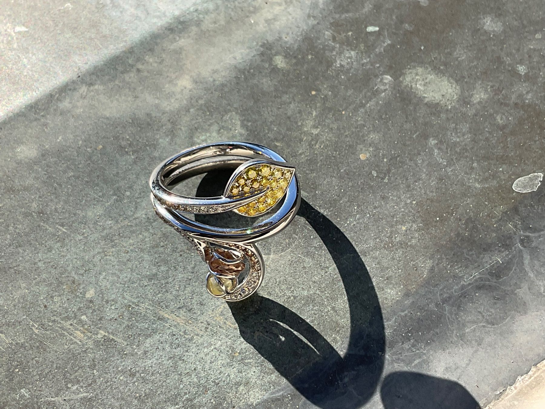 Anelli: Bellissimo anello con diamanti – Nuovo e nell'imballaggio originale da Bern venduto da zero02 1