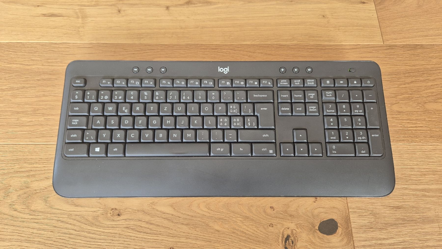 Logitech K540 kabellose Tastatur (Gebraucht) in Schmerikon für CHF 1 ...