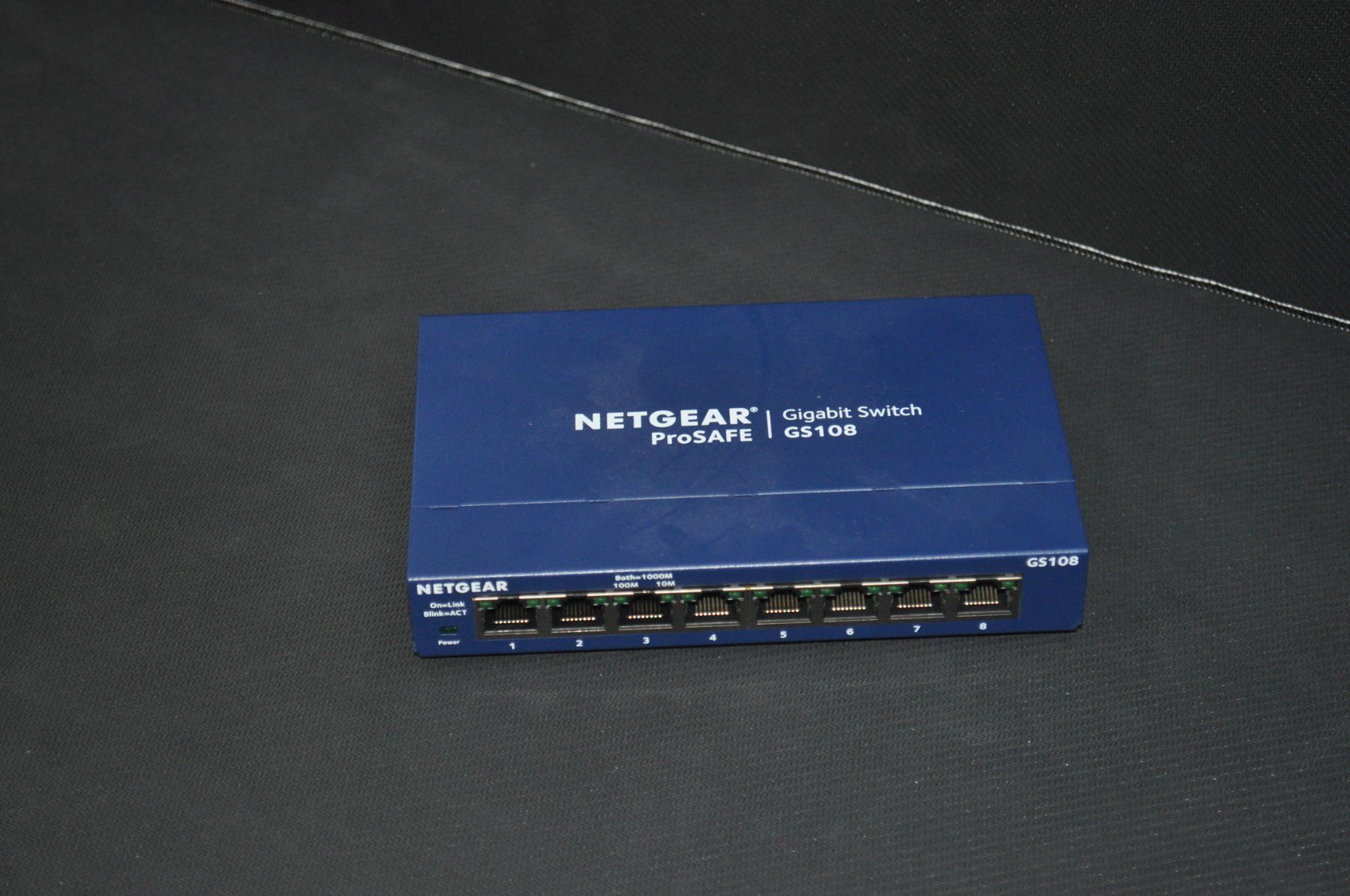 Netgear Hubs & Switches: NETGEAR 8-Port Switch GS108 – Gebraucht aus Zizers von Digitag0