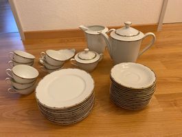 Elegantes Porzellan Kaffeeservice für 9 - Golddekor Vintage
