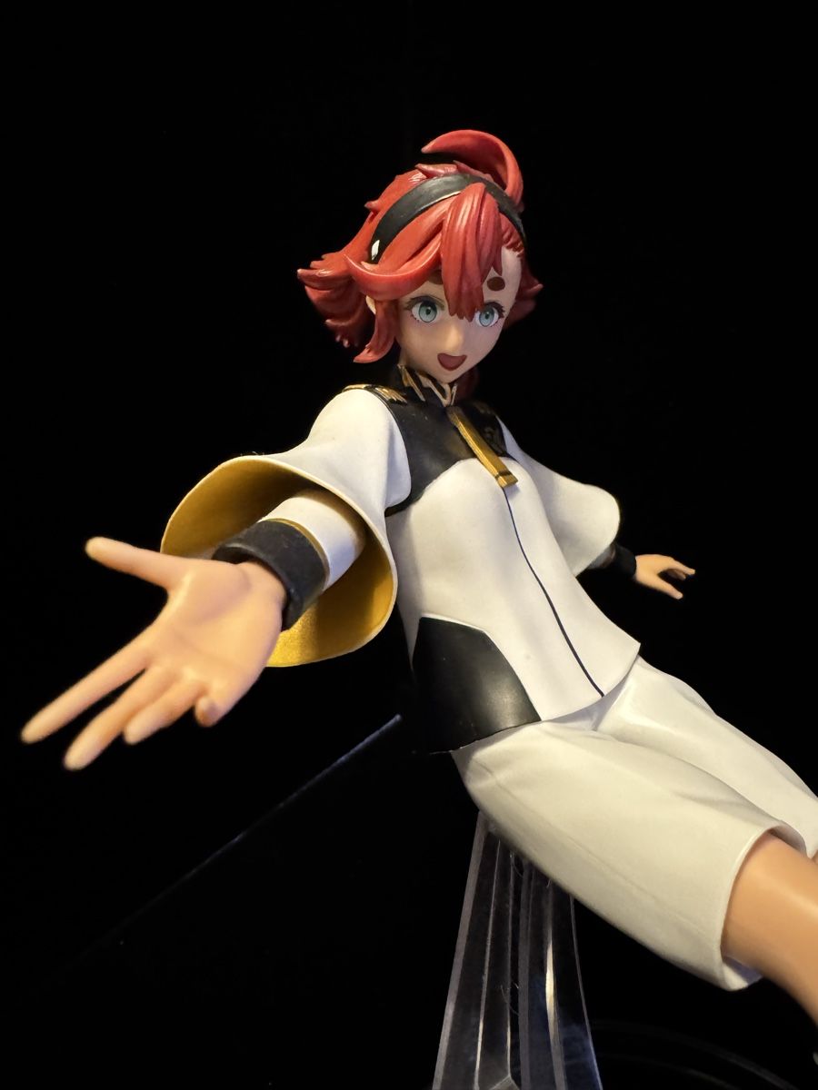 Figurines: Suletta Mercury Figure – Neuf avec emballage d'origine à Knonau par CEPPIGATTI