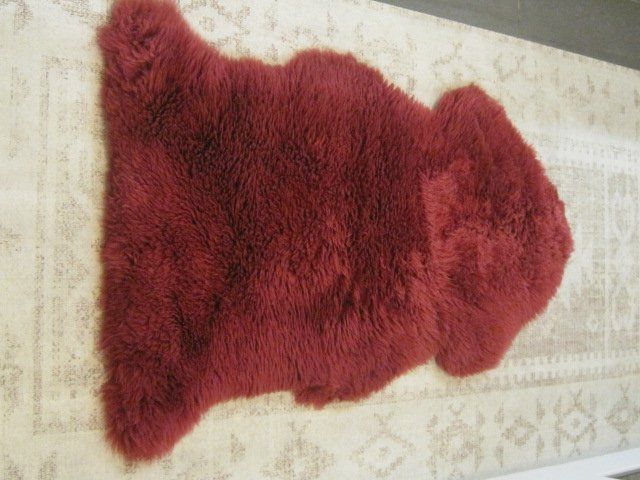 Pfister Tapis: grosses Schaffell aus Australien oder Neuseeland – D'occasion à Basel par cronat