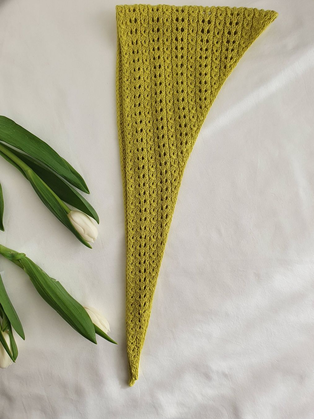 Foulard & Sciarpe: Dreieckstuch, Strickschal, Handgestrickt, Unikat, Geschenk – Nuovo e nell'imballaggio originale da Neunkirch venduto da Sandramay 3