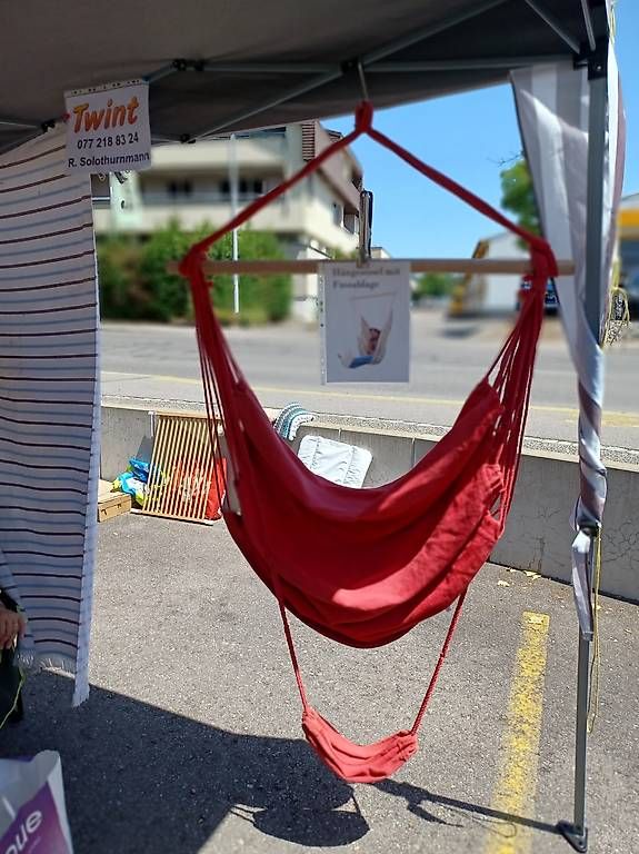 Poltrone pensili da giardino: Hängesessel mit Fussablage – Usato da Niederbipp venduto da flodur55 3