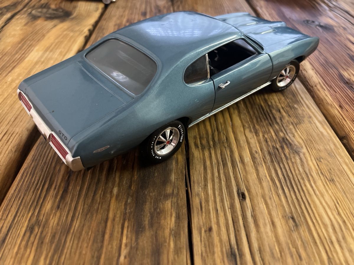 Pontiac Modellautos: Oldtimer Modellauto Pontiac GTO, 1:18 – Gebraucht aus Umiken von mar_p7n9 3
