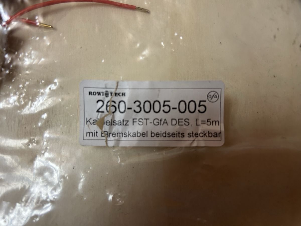 Cavi: Kabel – Nuovo e nell'imballaggio originale da Rickenbach LU venduto da Brutus05 1