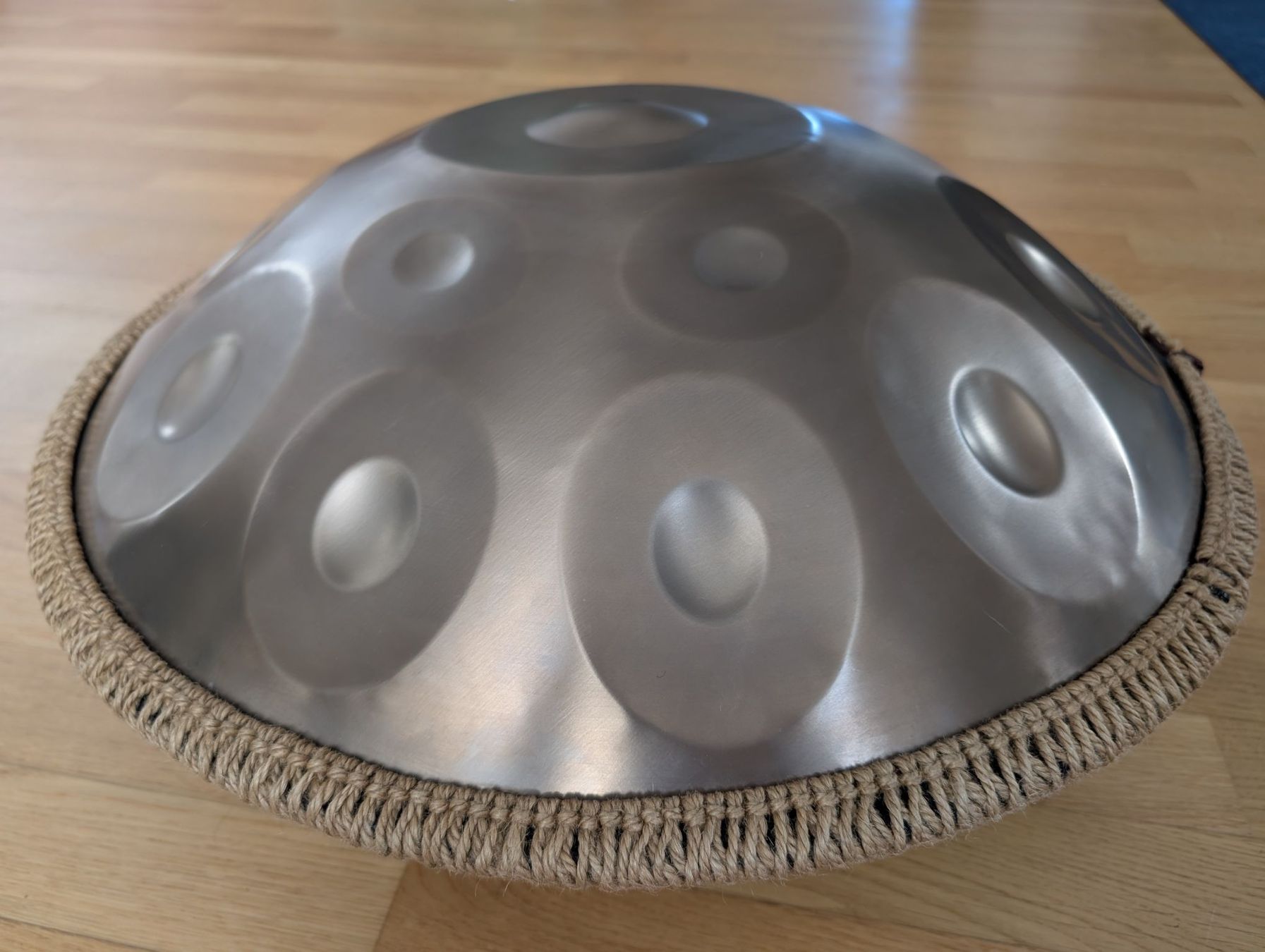 Strumenti musicali: Handpan aus Indien – Usato da Zürich venduto da Turbojoe