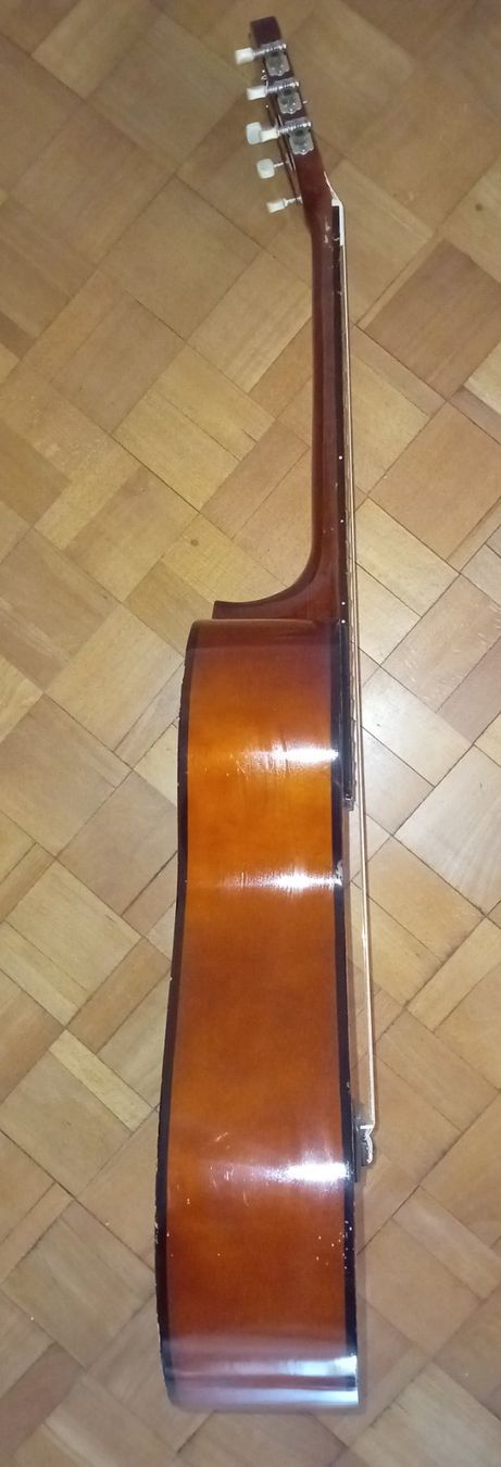 Musikinstrumente: Classical Spanish Nylon string Guitar Good USED Condition – Gebraucht aus Bern von This_that_other_all 6
