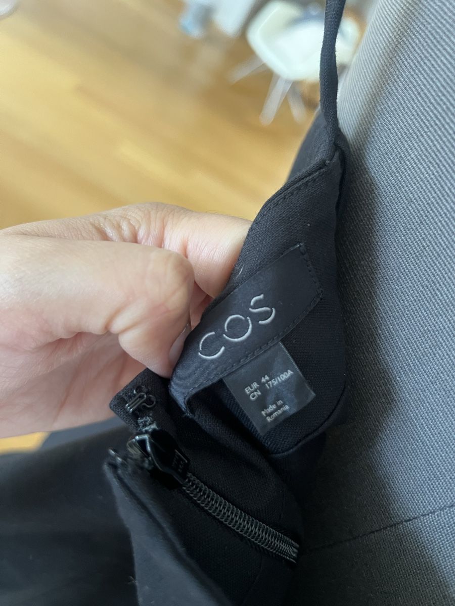 Cos Tops: Schwarzes Trägertop COS – Gebraucht aus Thalwil von sonrisa55 2