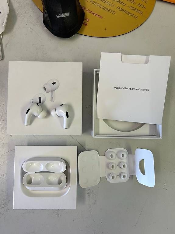 Cuffie: AIRPODS PRO 2 - ORIGINALI – Usato da Balerna venduto da cat_tn9g 3