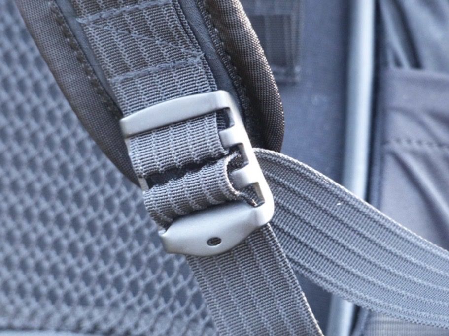 Lundhags Sacs à dos: Lundhags Rucksack schwarz 34L – D'occasion à Zürich par Luca_Haenni 4