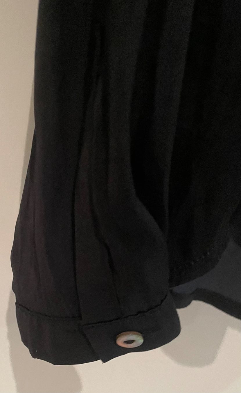 Esprit Camicette: Esprit, elegante Bluse mit auffälligem Ausschnitt, Grösse S – Usato da Niederweningen venduto da baghirac 4