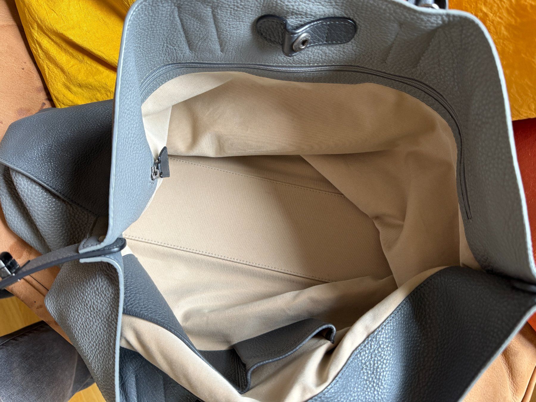 Akris Borse da donna: Akris Ai Tasche, top erhalten – Usato da Zuerich venduto da muzuto 6
