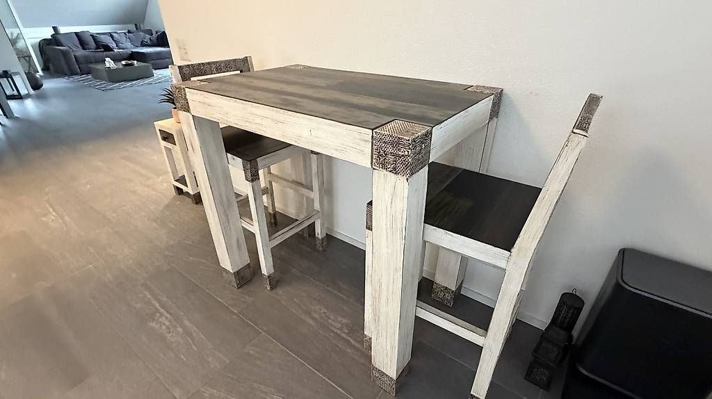 Tische: Bartisch Goa mit 2 Stühlen  – Gebraucht aus Niederhasli von Djonit 1