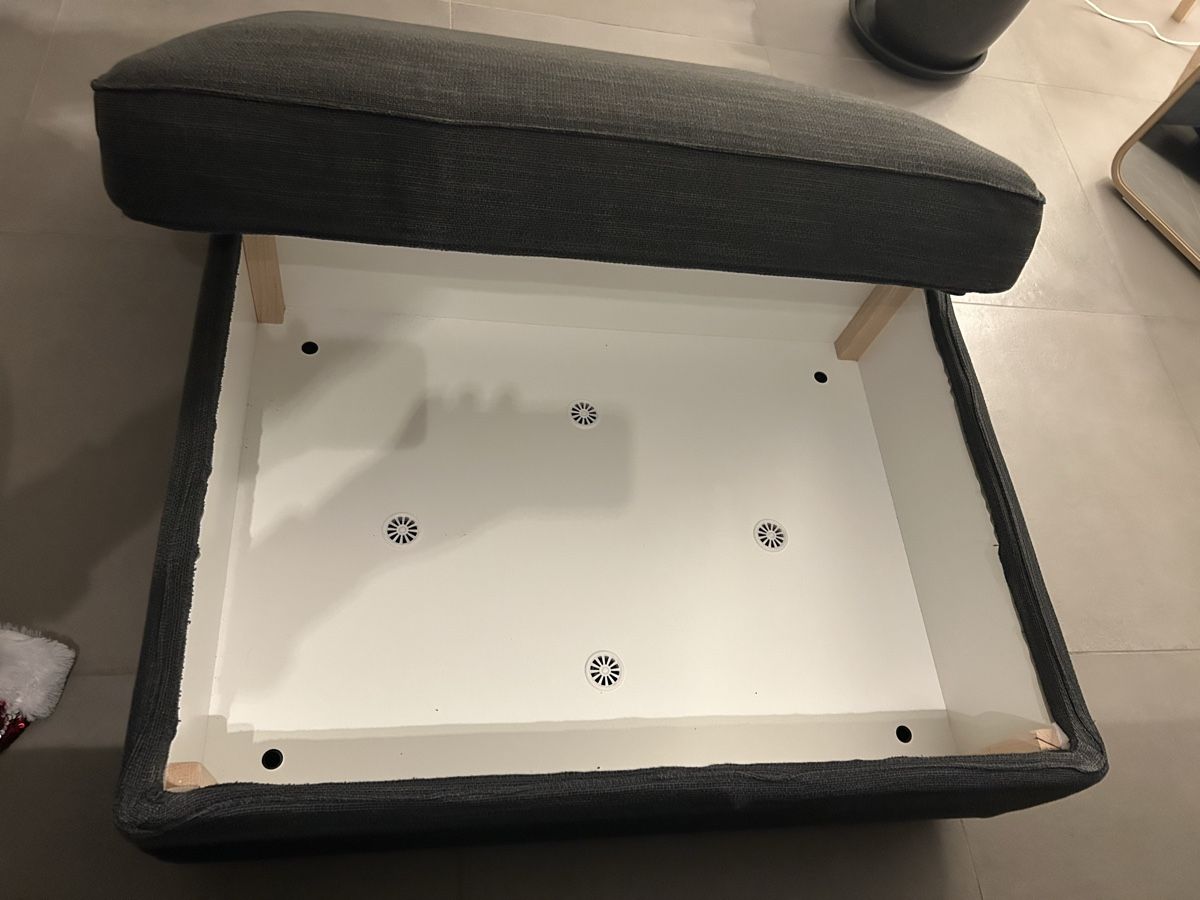 Tabourets: Hocker mit Aufbewahrung Ikea – D'occasion à Boniswil par sim_7zhp 1