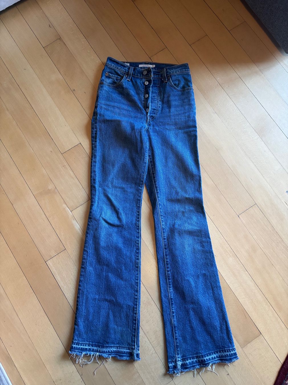 Levi's Jeans: Levis, Modell Ribcage Boot, Gr 23 – Gebraucht aus Zürich von sophiejj 1