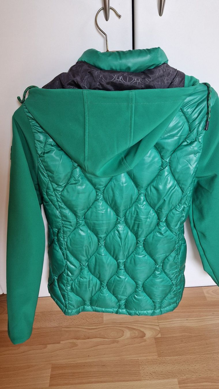 Vestes: Übergangsjacke neu – Neuf (Voir description) à Zofingen par PiaZ0102 1