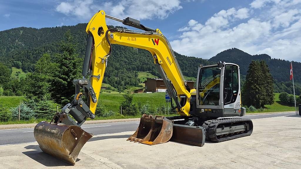 Wacker Neuson Escavatori: Bagger Raupenbagger Wacker Neuson ET90 Mit PowerTilt – Usato da Schüpfheim venduto da grischa01