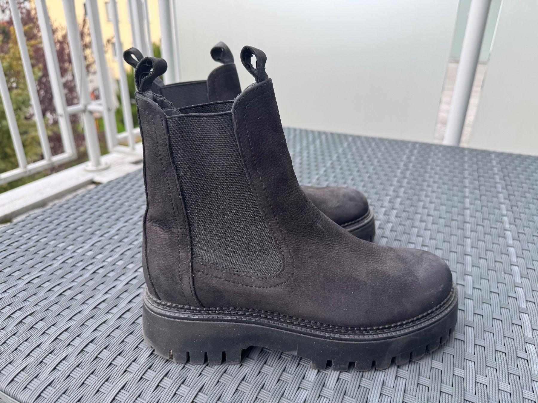 Scarpe da donna: Stiefelette, Grösse 40, schwarz, leder, – Usato da Rorschacherberg venduto da beeechen 4