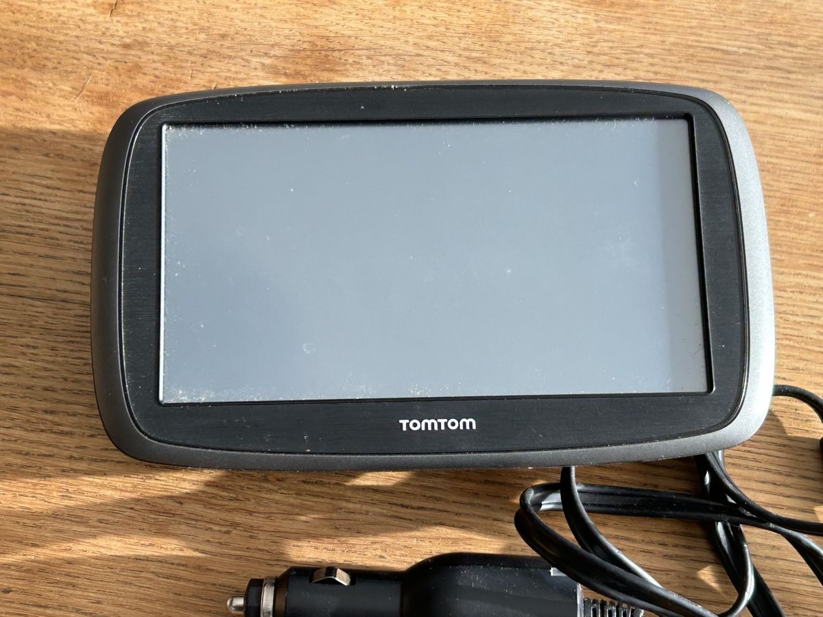 Tomtom Navigatori: TomTom Navi 4UUC23 – Usato da möhlin venduto da Niconia 1