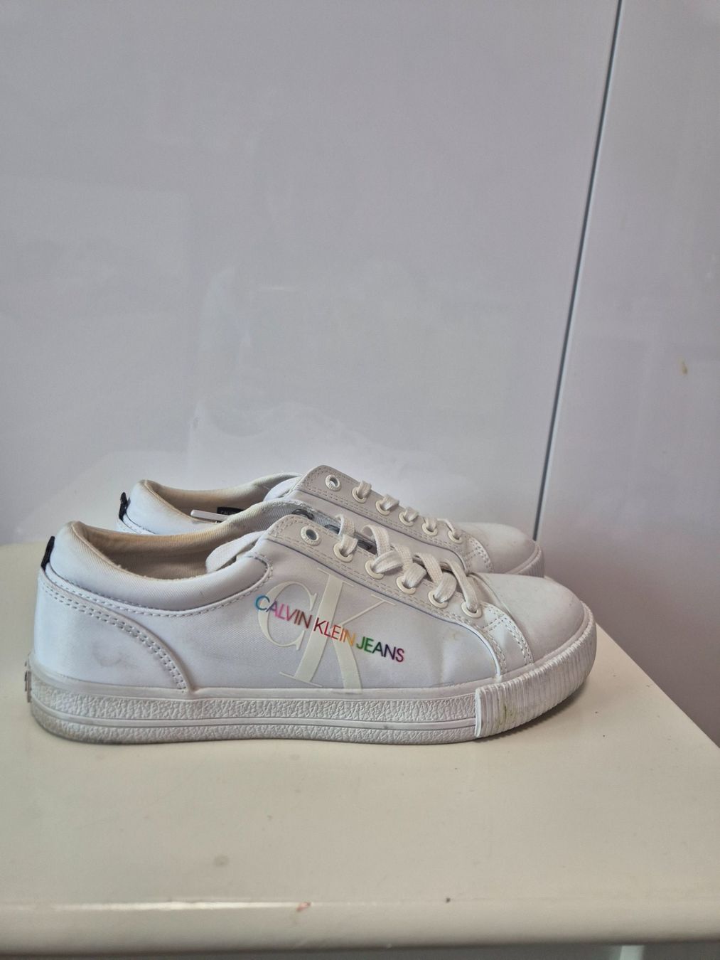 Calvin Klein Scarpe da donna: Weisse Calvin Klein Jeans Sneaker Gr. 38 – Usato da Glattfelden venduto da Jenoptik 4