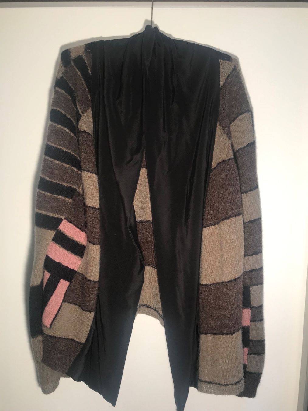 Wolle: Wollstrickjacke Damen – Gebraucht aus Therwil von jonasiw