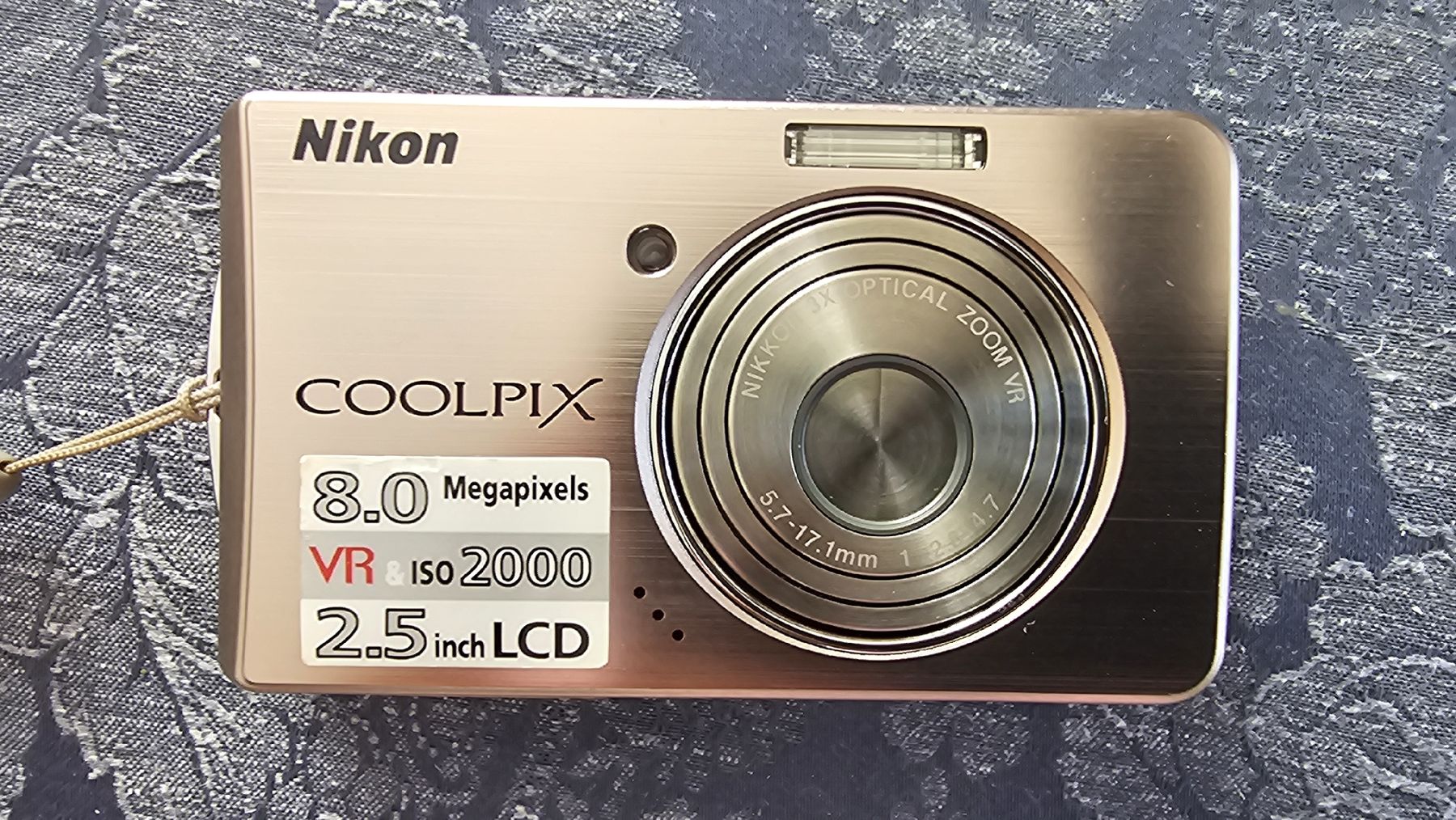 Nikon Fotocamera: Nikon Coolpix S520 8.0 Megapixel – Usato da Allschwil venduto da bar_csw9 4