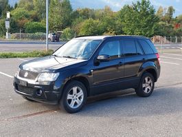 Suzuki Grand Vitara 2.0 16V mit AHK (Frisch ab Service/MFK)
