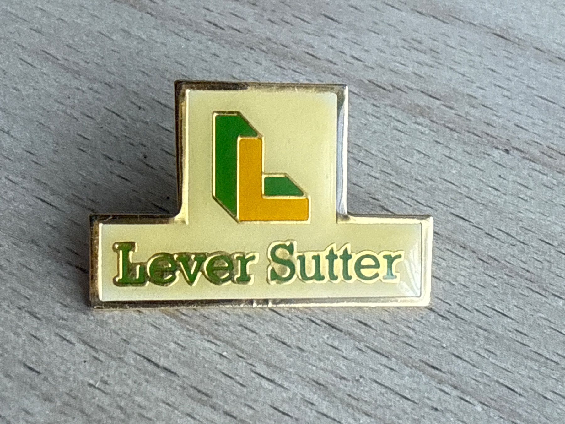 Plaquettes & Badges: Pin Lever Sutter – D'occasion à Glattbrugg par Schweigmatt