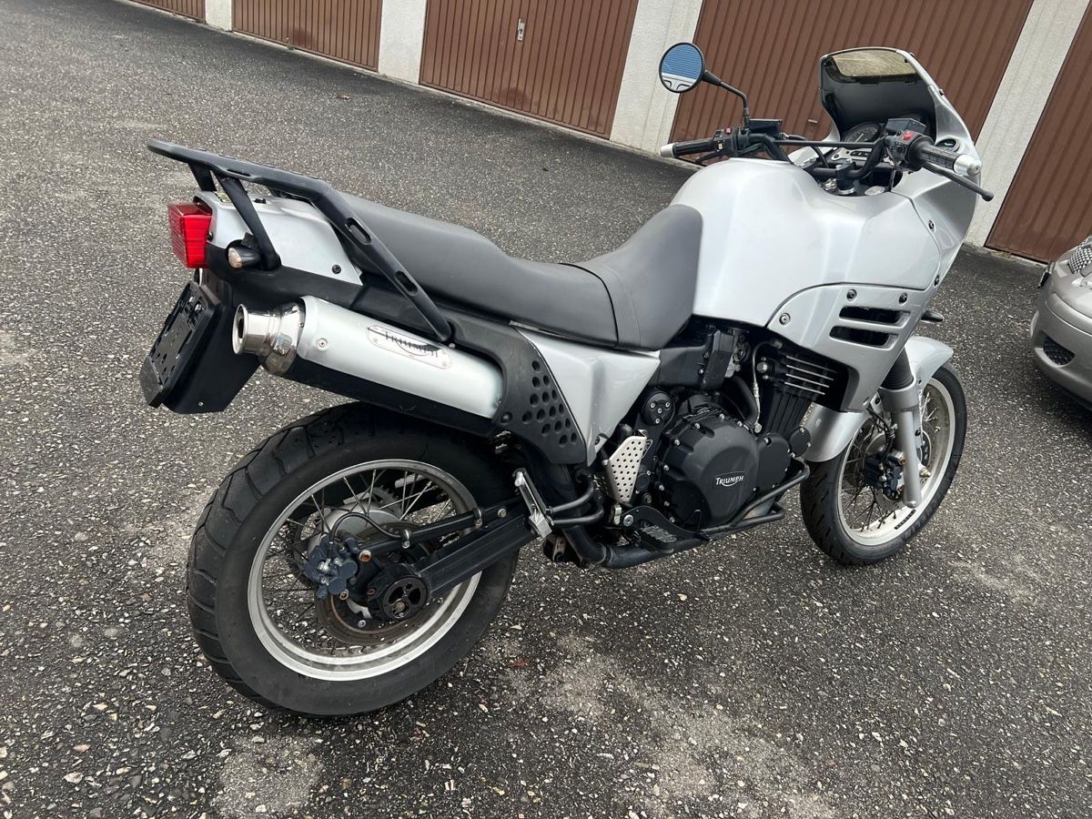 Triumph Enduro: TRIUMPH Tiger 900 – Gebraucht aus Solothurn von Eszauto