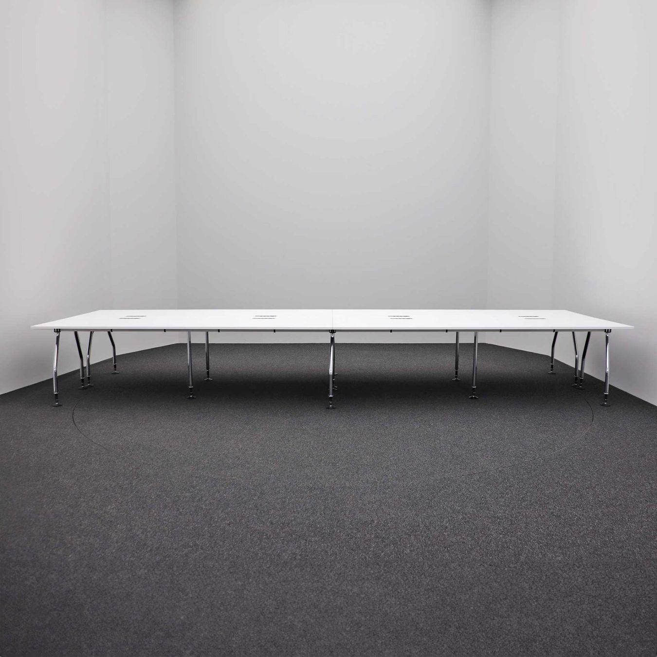 Cartoline postali: 8er Bench Echo Lugano - Konferenztisch – Usato da Oetwil a.d. Limmat venduto da deb_sv2k