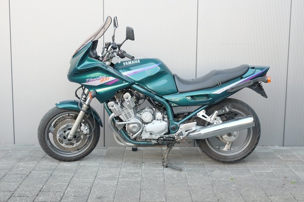 Yamaha Touring: Yamaha XJ900 – Usato da Sargans venduto da pirelli146 2