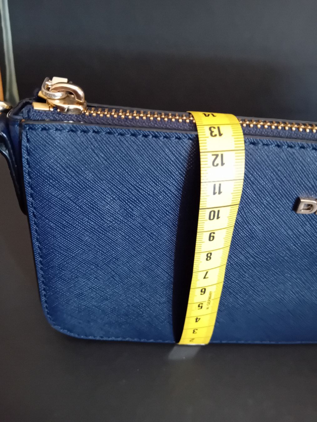DKNY Borse da donna: DKNY borsa/pochette blu  – Usato da Biasca venduto da Old_6blh 7