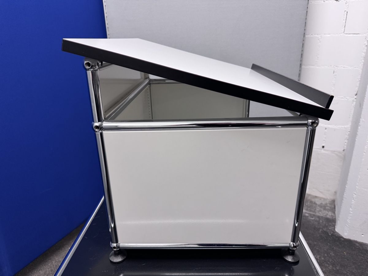 Tische: USM Haller Rednerpult/Rednerbox – Gebraucht aus Bern von samryan 2