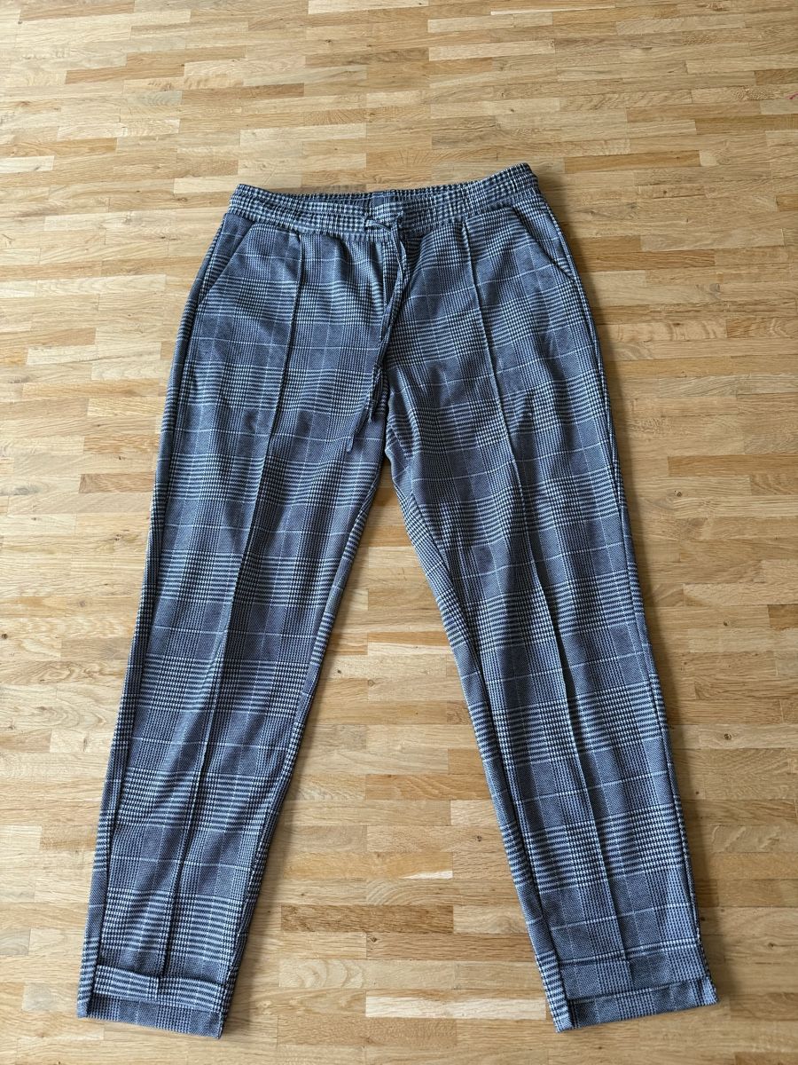 Pantaloni: Damenhose – Usato da Zürich venduto da Sven1968