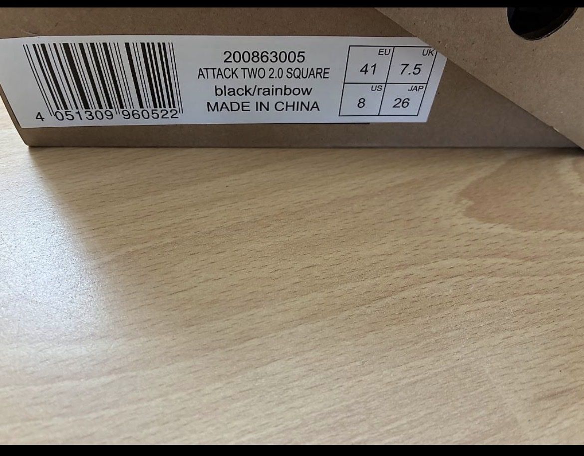 Scarpe da uomo: Handball Kempa Attack Three Eu 41 – Nuovo e nell'imballaggio originale da Aarau Rohr venduto da Sheeno 3