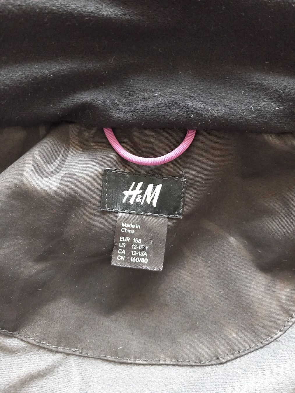 H&M Jacken & Mäntel: H&M Softshelljacke Gr. 158 Mädchen schwarz - grau – Gebraucht aus Oberuzwil von Tvistur80 9