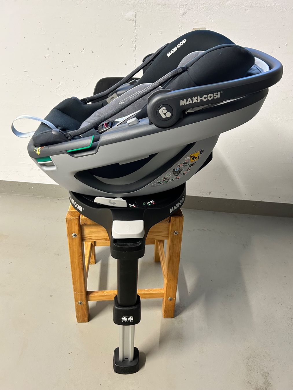 Maxi-Cosi Auto-Kindersitze: Maxi Cosi Coral 360 – Gebraucht aus Affoltern am Albis von dor_d289
