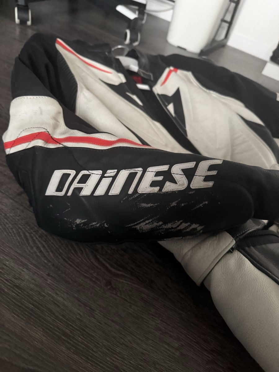 Dainese Costumes: Dainese Lederkombi – D'occasion à Reinach AG par Levin0712 1
