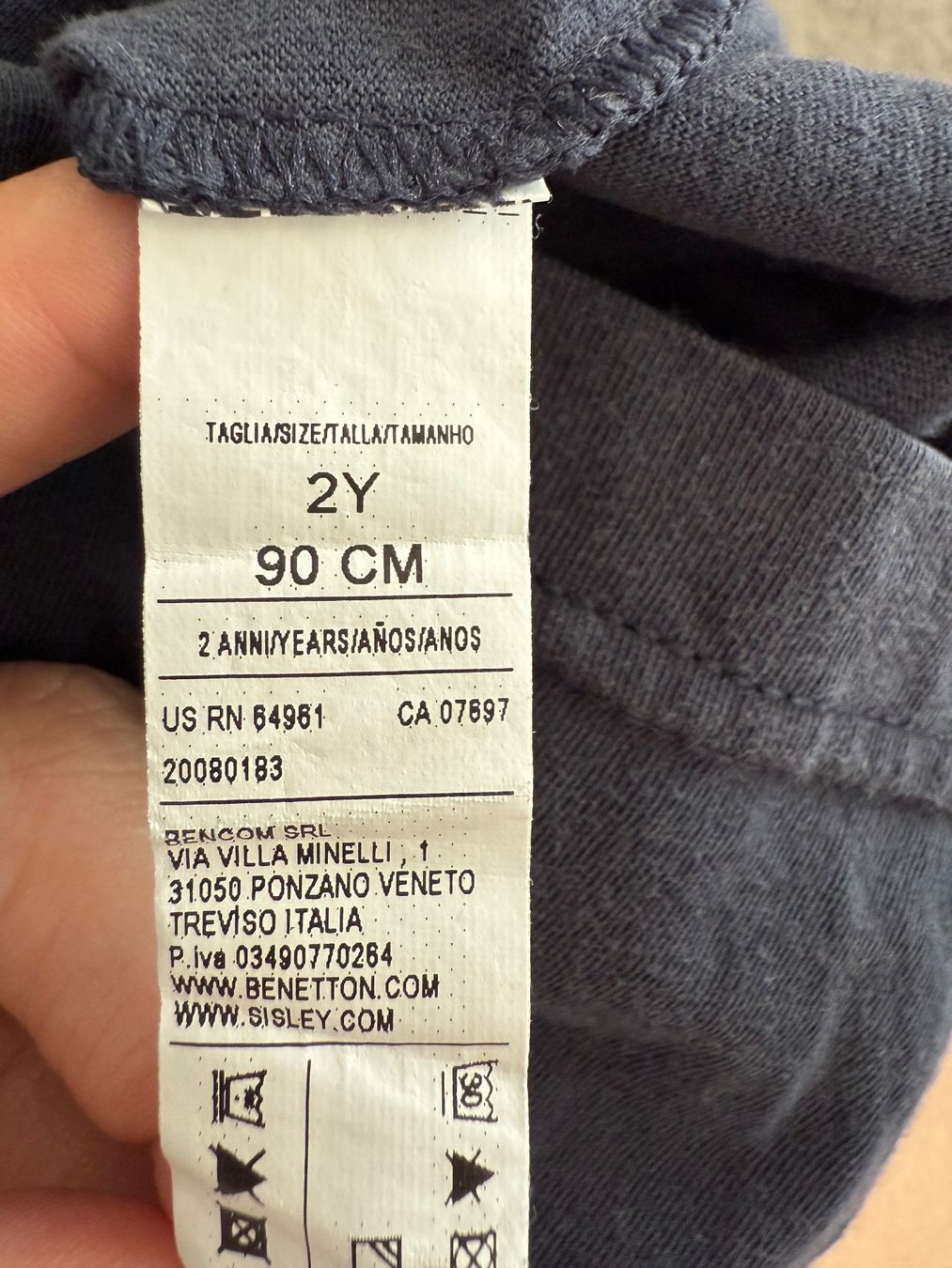 Benetton Hemden, Tops & T-Shirts: Benetton T-Shirt Gr 90 cm – Gebraucht aus Richterswil von Eunoia85 1