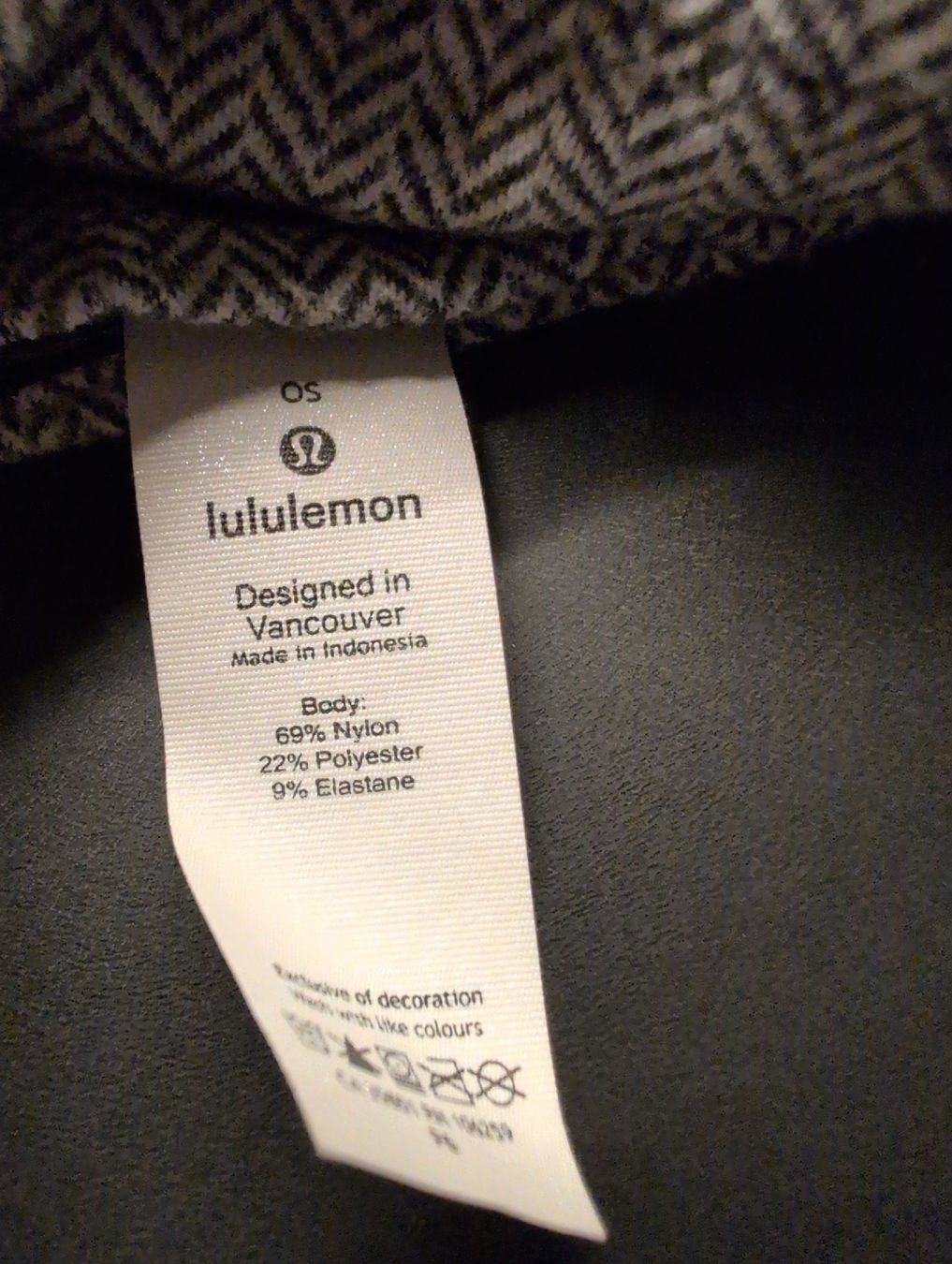 Lululemon Foulard & Sciarpe: Lululemon Vinyasa Scarf, NEU – Nuovo (secondo la descrizione) da Seuzach venduto da Merz_s 1
