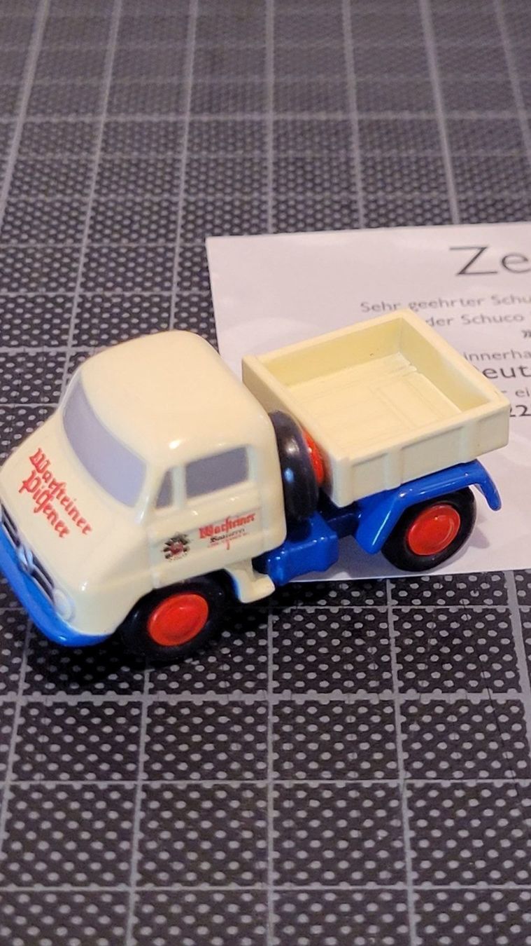 Unimog Modellini d'auto: Unimog 411 - Warsteiner – Nuovo e nell'imballaggio originale da Chézard-St-Martin venduto da AlPat-Collections