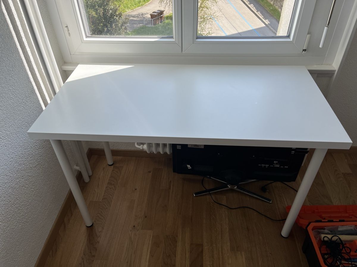 Scrivanie: Schreibtisch Lagkapten Ikea – Nuovo (secondo la descrizione) da Kirchdorf AG venduto da Ana_bel