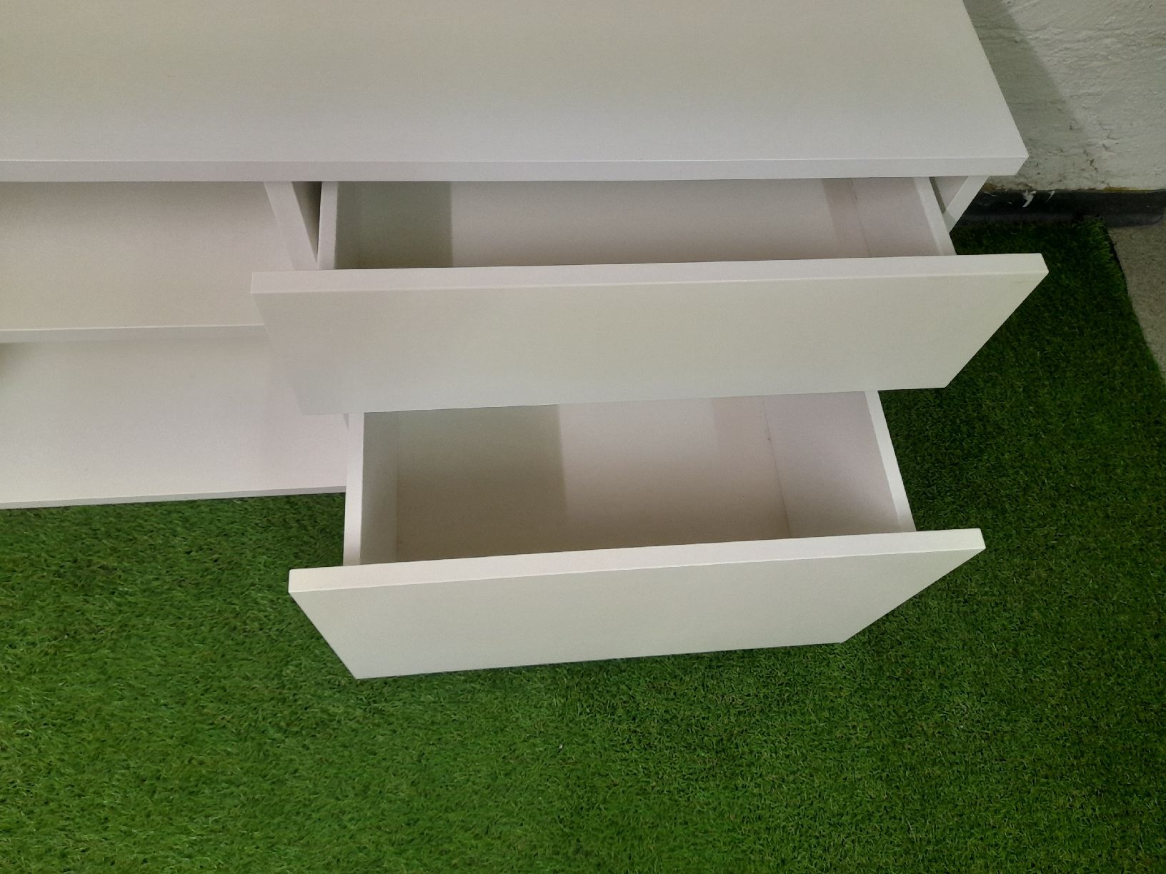 Meubles TV: tv Bank ikea – D'occasion à Glattbrugg par B_B 3