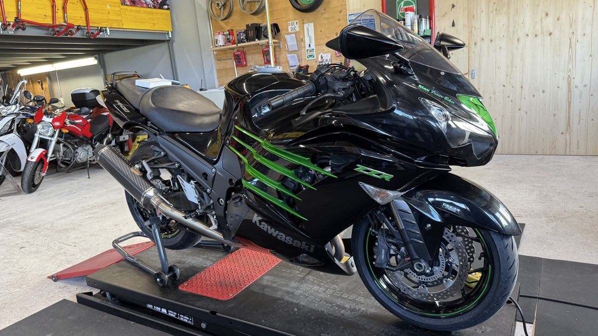Kawasaki Strada: Kawasaki ZZR1400 Special Edition – Usato da Bargen BE venduto da FreddyLayher 4