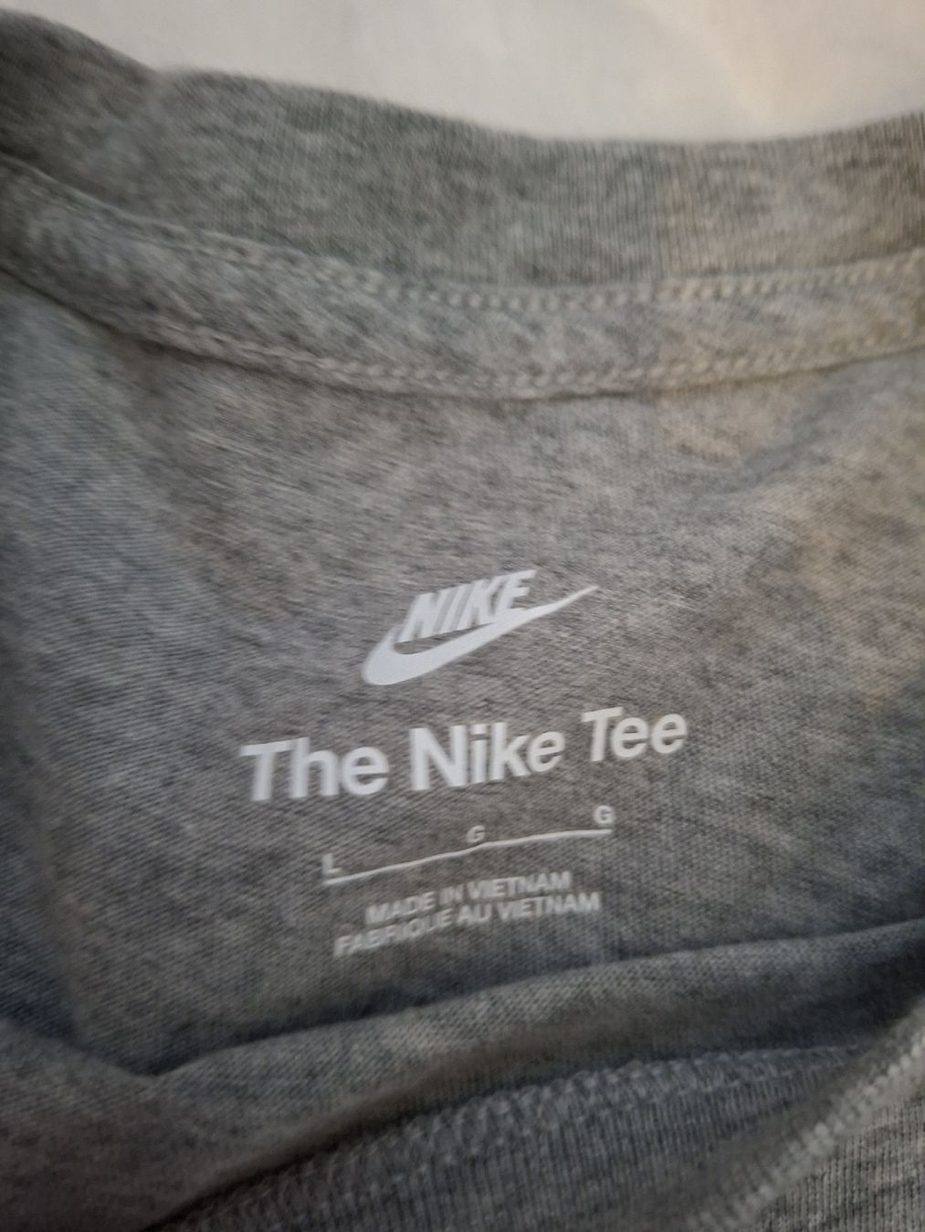 Nike T-Shirts: T-shirt Nike gris, Taille L, – Gebraucht aus Renens VD von ser_j2fn 4