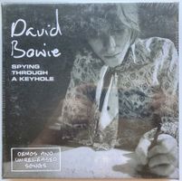 DAVID BOWIE - SPYING THROUGH A KEYHOLE