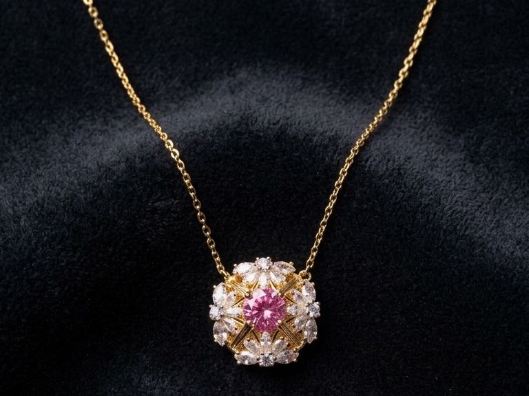Colliers: Collier Rosalie – Neuf avec emballage d'origine à St-Maurice par Sandrinette123