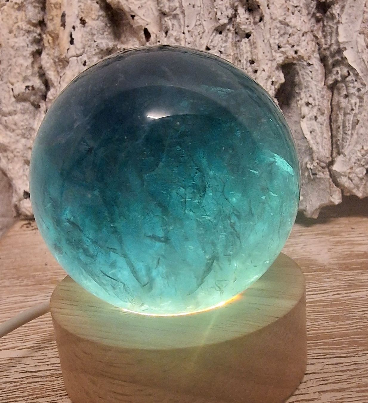 Minerali & Pietre curative: Fluorit Kugel 59mm 345g – Usato da Matzingen venduto da Shay_Crystalz 3
